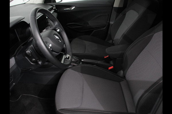 Škoda Fabia 1.0 TSI 110pk Automaat Selection Climate control Adaptieve cruise control Lane assist Parkeersensoren achter Stuurverwarming Stoel verwarming Apple Carplay/ Android Auto