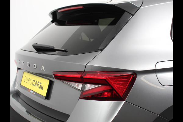 Škoda Fabia 1.0 TSI 110pk Automaat Selection Climate control Adaptieve cruise control Lane assist Parkeersensoren achter Stuurverwarming Stoel verwarming Apple Carplay/ Android Auto