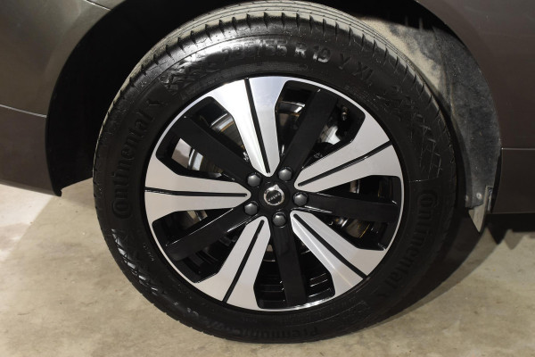 Volvo XC60 T6 340PK Automaat Plug-in Hybrid AWD Inscription / Navigatie / Elektrisch glazen schuif-kanteldak / Leder Blond / Elektrische achterklep / Cruise control