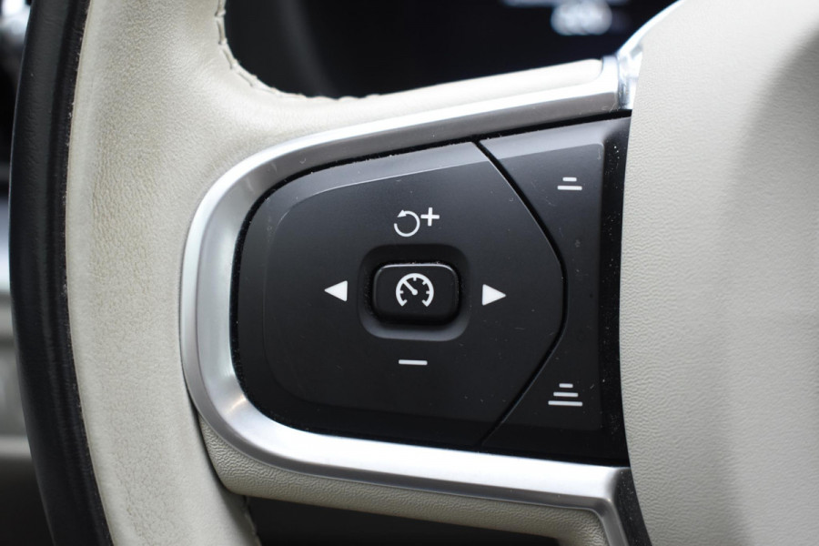 Volvo XC60 T6 340PK Automaat Plug-in Hybrid AWD Inscription / Navigatie / Elektrisch glazen schuif-kanteldak / Leder Blond / Elektrische achterklep / Cruise control