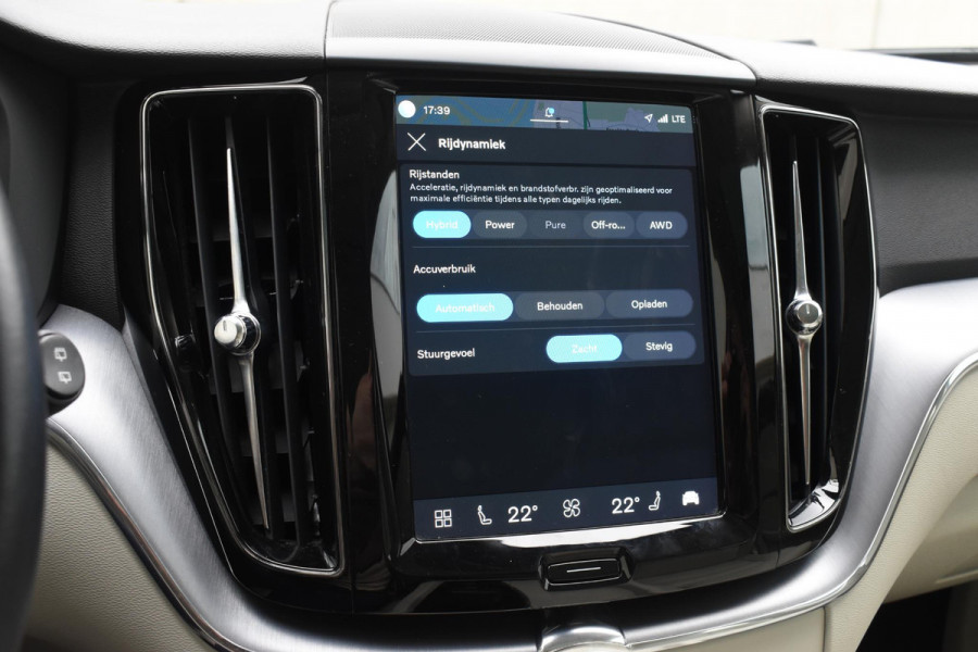 Volvo XC60 T6 340PK Automaat Plug-in Hybrid AWD Inscription / Navigatie / Elektrisch glazen schuif-kanteldak / Leder Blond / Elektrische achterklep / Cruise control