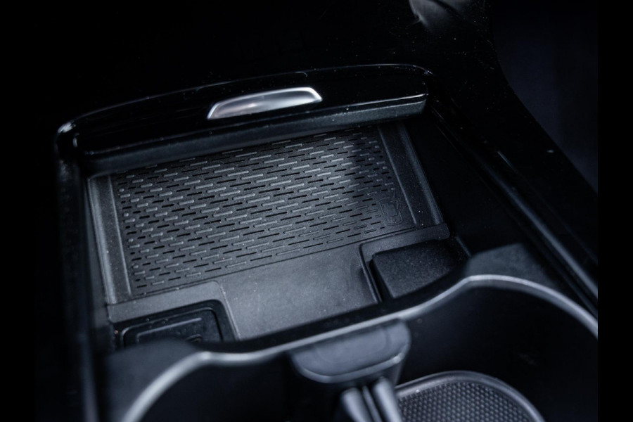 Mercedes-Benz A-Klasse 250 e - AMG-Edition l Pano l Burmester l Sfeeverl. l Camera