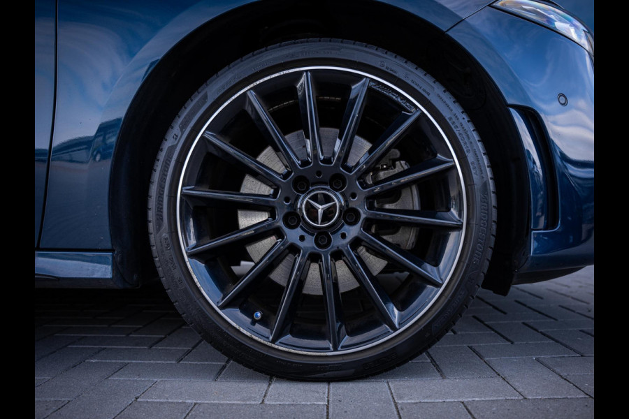 Mercedes-Benz A-Klasse 250 e - AMG-Edition l Pano l Burmester l Sfeeverl. l Camera