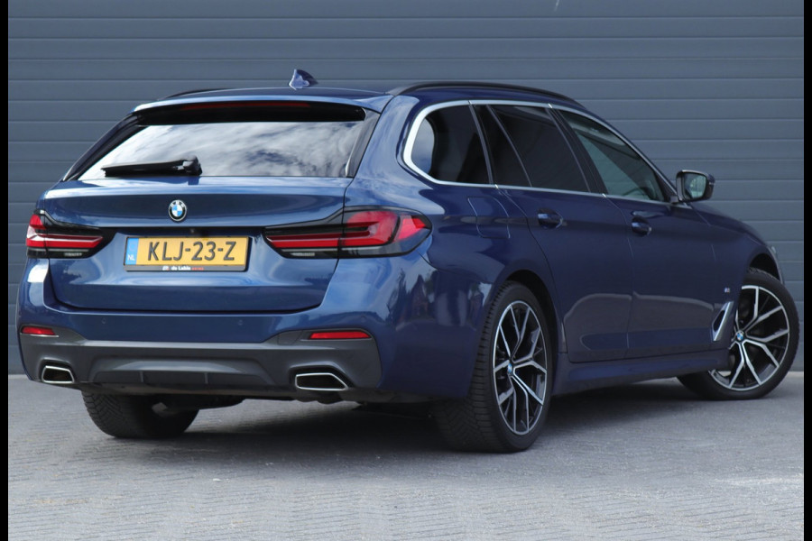 BMW 5 Serie Touring 540i xDrive High Executive Harman Kardon / leder / memory / carplay