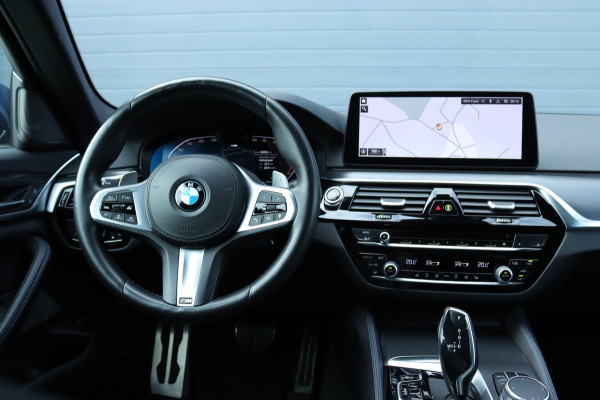 BMW 5 Serie Touring 540i xDrive High Executive Harman Kardon / leder / memory / carplay