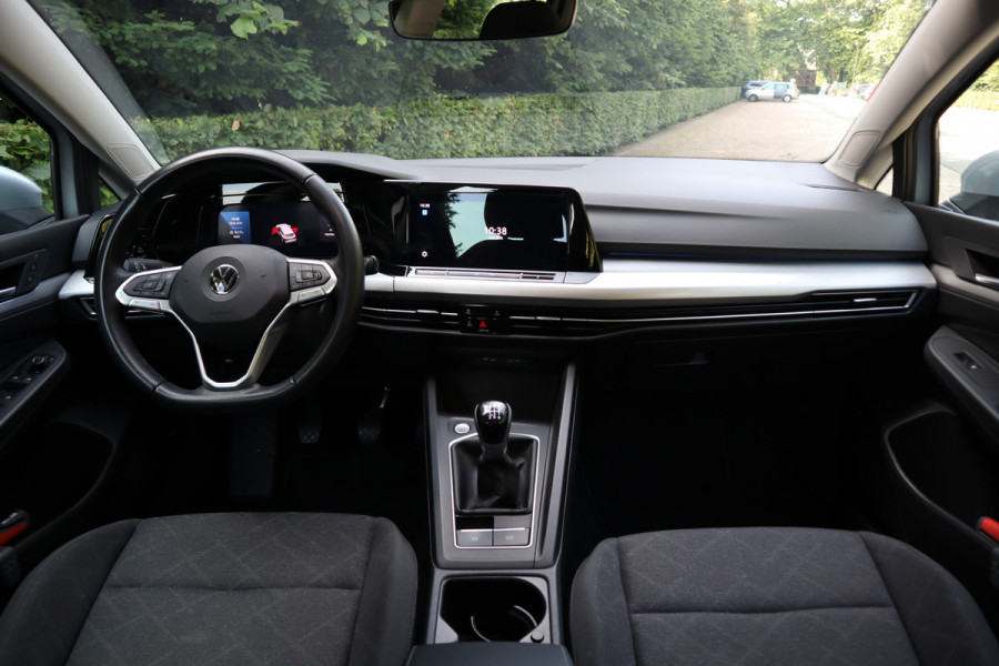 Volkswagen Golf Variant 1.0 TSI Life | Sfeerverlichting | Navi | Carplay | Acc |