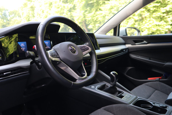 Volkswagen Golf Variant 1.0 TSI Life | Sfeerverlichting | Navi | Carplay | Acc |