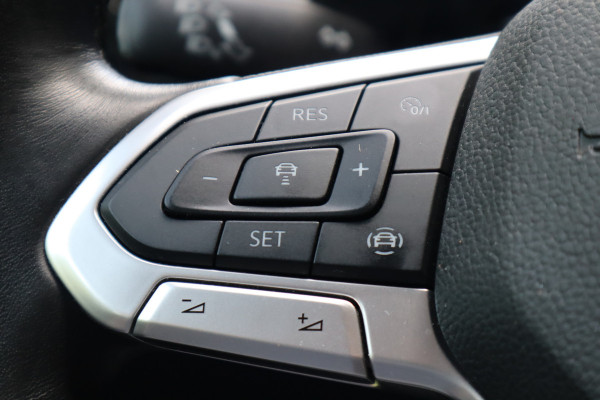 Volkswagen Golf Variant 1.0 TSI Life | Sfeerverlichting | Navi | Carplay | Acc |