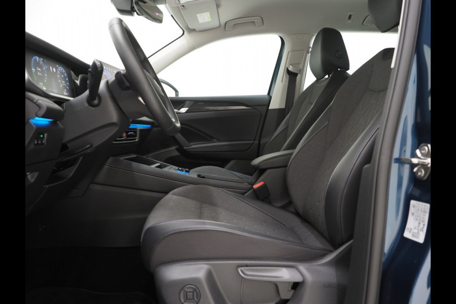 Volkswagen Tayron 1.5 eHybrid | 5 Jaar Garantie | Trekhaak | 360 | Sfeerlicht | Adaptive Cruise | Dodehoek | Matrix | Carplay