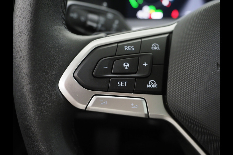 Volkswagen Tayron 1.5 eHybrid | 5 Jaar Garantie | Trekhaak | 360 | Sfeerlicht | Adaptive Cruise | Dodehoek | Matrix | Carplay