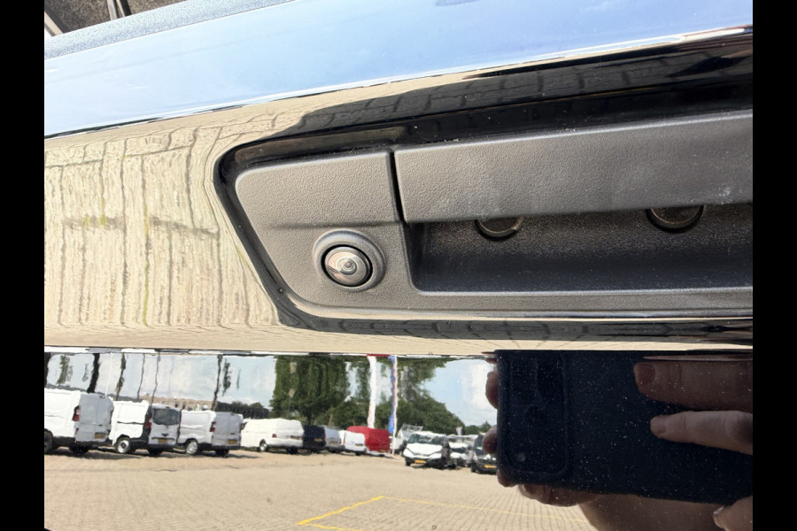 Dodge Ram 1500 5.7 V8 4x4 Crew Cab 5'7 Longhorn / vaste prijs rijklaar € 39.950 ex btw / euro 6 / lease vanaf € 652 / airco / cruise / navigatie / prins lpg / leer / trekhaak 3500 kg !