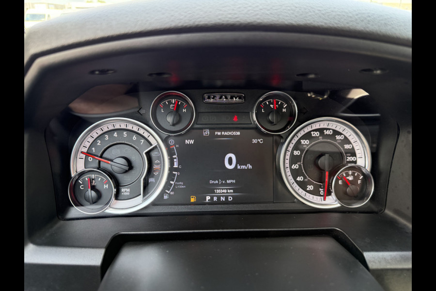 Dodge Ram 1500 5.7 V8 4x4 Crew Cab 5'7 Longhorn / vaste prijs rijklaar € 39.950 ex btw / euro 6 / lease vanaf € 652 / airco / cruise / navigatie / prins lpg / leer / trekhaak 3500 kg !