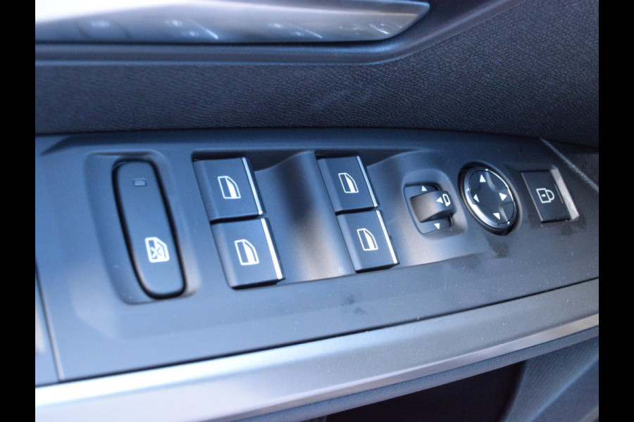 Peugeot E-5008 GT Exclusive 73 kWh 7-zits
