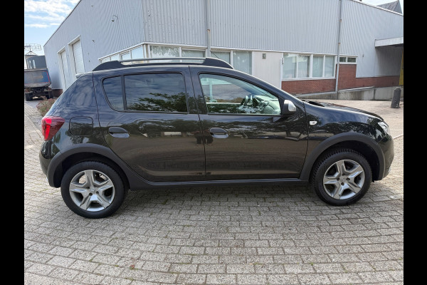 Dacia Sandero 0.9 TCe SL STEPWAY AUTOMAAT NAVI AIRCO LUXE NAP+ HISTORIE!