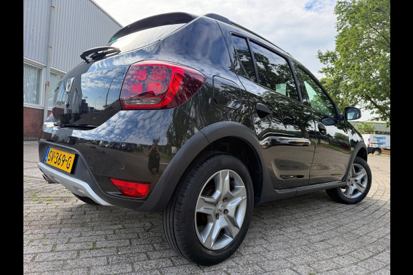 Dacia Sandero 0.9 TCe SL STEPWAY AUTOMAAT NAVI AIRCO LUXE NAP+ HISTORIE!