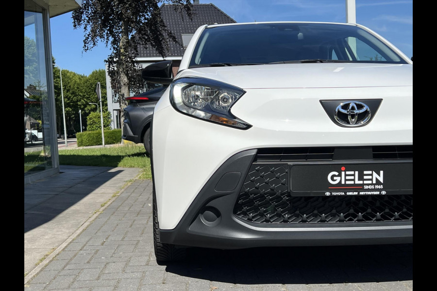Toyota Aygo X 1.0 VVT-i MT First Premium | Stoelverwarming, Keyless, Startknop, Licht + regensensor, Apple CarPlay/Android Auto