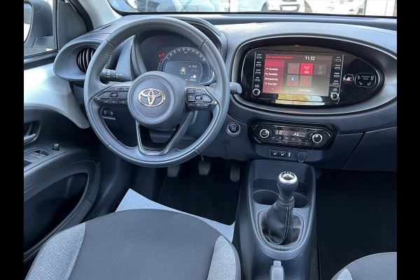 Toyota Aygo X 1.0 VVT-i MT First Premium | Stoelverwarming, Keyless, Startknop, Licht + regensensor, Apple CarPlay/Android Auto