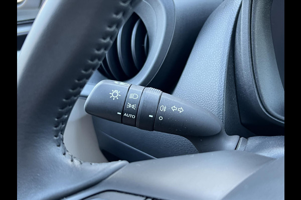 Toyota Aygo X 1.0 VVT-i MT First Premium | Stoelverwarming, Keyless, Startknop, Licht + regensensor, Apple CarPlay/Android Auto
