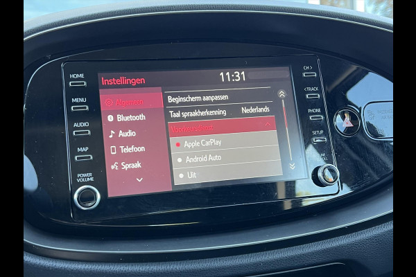 Toyota Aygo X 1.0 VVT-i MT First Premium | Stoelverwarming, Keyless, Startknop, Licht + regensensor, Apple CarPlay/Android Auto