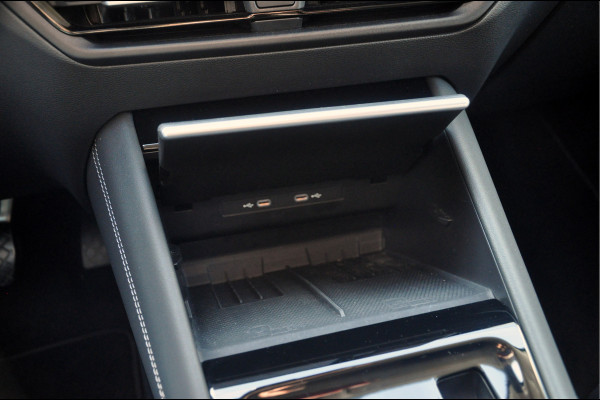 Volkswagen Tayron 1.5 eHybrid 204 PK Elegance | Matrix | Adaptieve Cruise | Trekhaak
