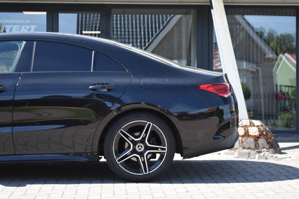 Mercedes-Benz CLA-Klasse 180 AMG NIGHT | SFEERVERLICHTING | CAMERA | APPLE CARPLAY | ANDROID AUTO | NAP