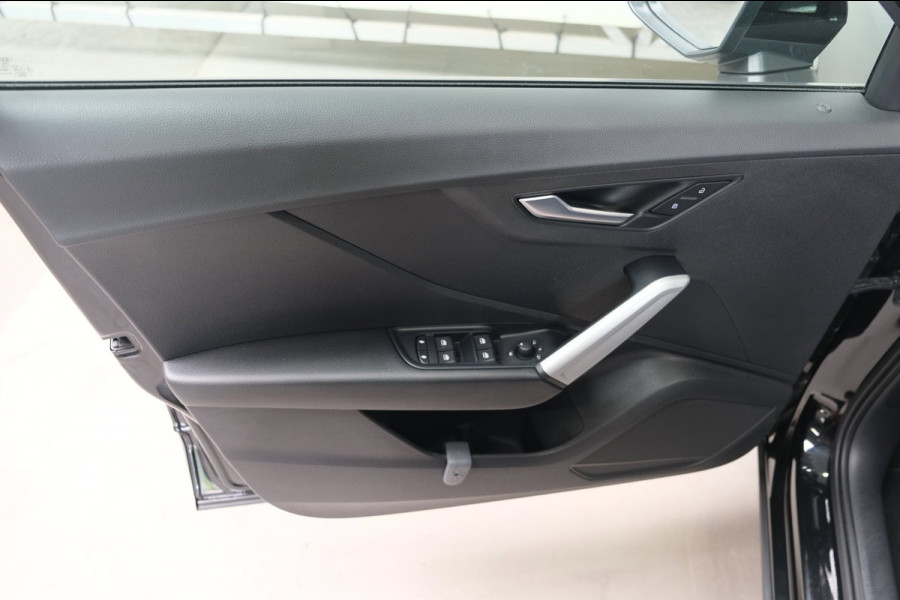 Audi Q2 30 TFSI Pro Line - N.A.P. Airco, Cruise, PDC, Carplay, Camera.