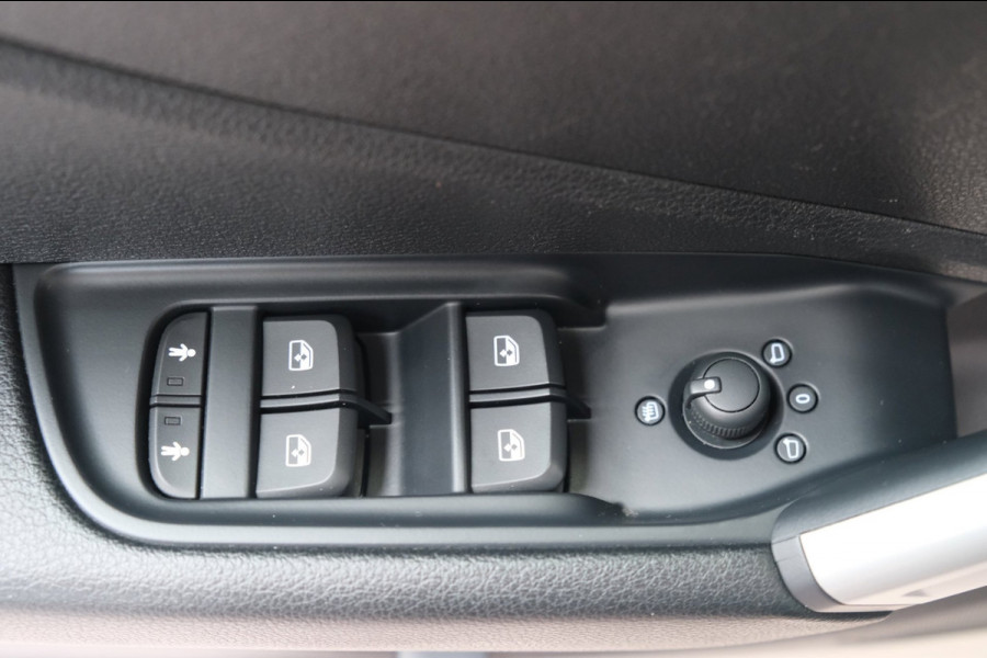 Audi Q2 30 TFSI Pro Line - N.A.P. Airco, Cruise, PDC, Carplay, Camera.