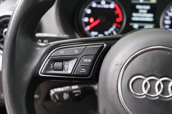 Audi Q2 30 TFSI Pro Line - N.A.P. Airco, Cruise, PDC, Carplay, Camera.