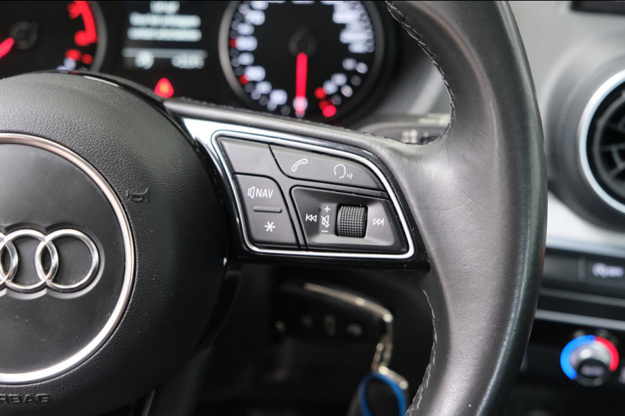 Audi Q2 30 TFSI Pro Line - N.A.P. Airco, Cruise, PDC, Carplay, Camera.