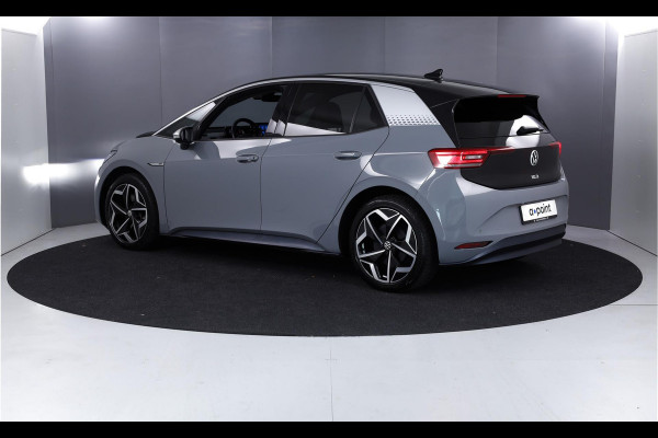 Volkswagen ID.3 First Plus 58 kWh 204PK | SOH 92,41% | Navigatie | Parkeersensoren | Matrix LED koplampen | Stoelverwarming