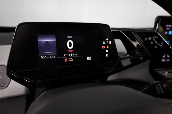 Volkswagen ID.3 First Plus 58 kWh 204PK | SOH 92,41% | Navigatie | Parkeersensoren | Matrix LED koplampen | Stoelverwarming