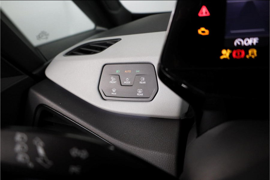 Volkswagen ID.3 First Plus 58 kWh 204PK | SOH 92,41% | Navigatie | Parkeersensoren | Matrix LED koplampen | Stoelverwarming