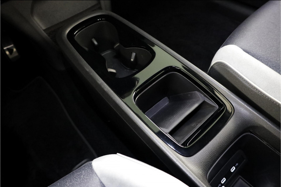 Volkswagen ID.3 First Plus 58 kWh 204PK | SOH 92,41% | Navigatie | Parkeersensoren | Matrix LED koplampen | Stoelverwarming