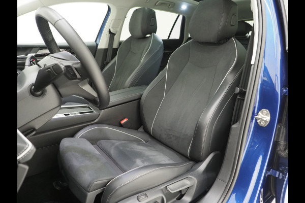 Volkswagen Passat Variant 1.5 eHybrid Elegance | 5 Jaar Garantie | Panoramadak | Leder/Alcantara | Trekhaak | Harman/Kardon | HUD | 360 | Keyless