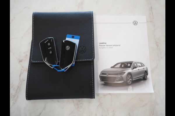 Volkswagen Passat Variant 1.5 eHybrid Elegance | 5 Jaar Garantie | Panoramadak | Leder/Alcantara | Trekhaak | Harman/Kardon | HUD | 360 | Keyless
