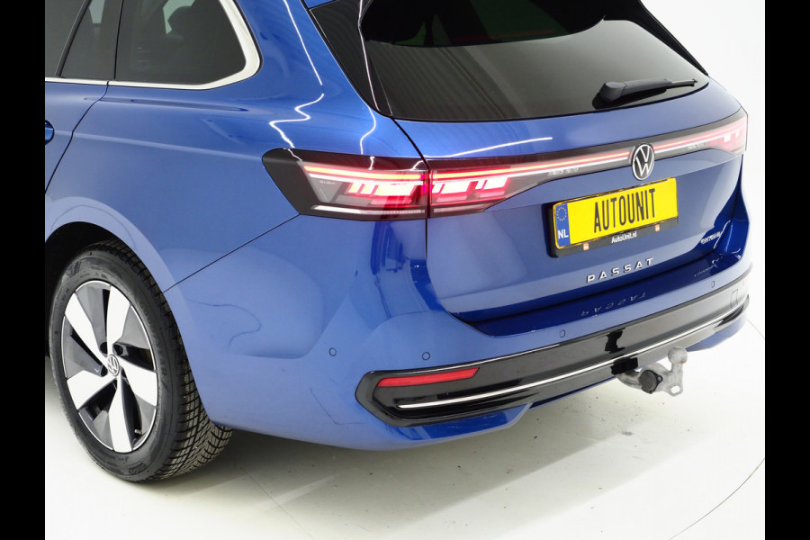 Volkswagen Passat Variant 1.5 eHybrid Elegance | 5 Jaar Garantie | Panoramadak | Leder/Alcantara | Trekhaak | Harman/Kardon | HUD | 360 | Keyless