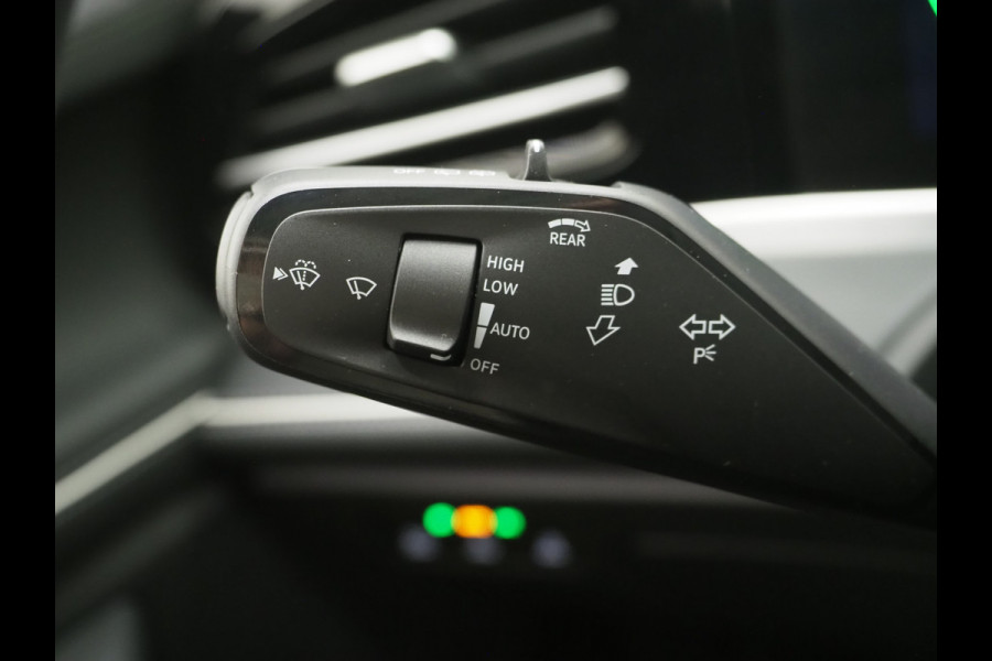 Volkswagen Passat Variant 1.5 eHybrid Elegance | 5 Jaar Garantie | Panoramadak | Leder/Alcantara | Trekhaak | Harman/Kardon | HUD | 360 | Keyless