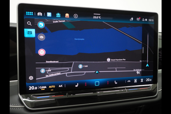 Volkswagen Passat Variant 1.5 eHybrid Elegance | 5 Jaar Garantie | Panoramadak | Leder/Alcantara | Trekhaak | Harman/Kardon | HUD | 360 | Keyless