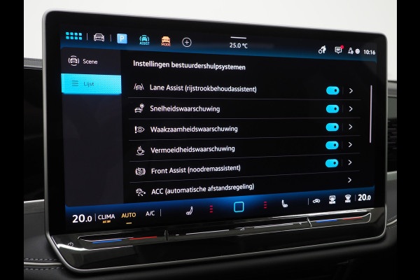 Volkswagen Passat Variant 1.5 eHybrid Elegance | 5 Jaar Garantie | Panoramadak | Leder/Alcantara | Trekhaak | Harman/Kardon | HUD | 360 | Keyless