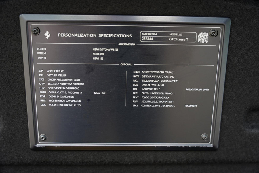 Ferrari GTC4 Lusso T 3.9 V8 / Atelier Car / Passenger Display