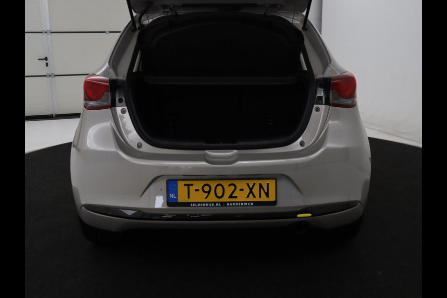 Mazda 2 1.5 SkyActiv-G 90 Centre-Line | Airco | Carplay | Cruise control | Automaat | Navigatie | Bluetooth