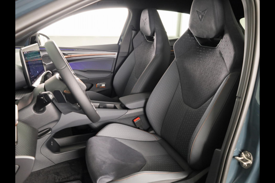 CUPRA Raval Performance First Edition 56 kWh 211PK| Sennheiser | Matrix Koplampen | Navigatie | 19 Inch LM | Smartlight Sfeerverlichting | Adaptieve Cruise Control |