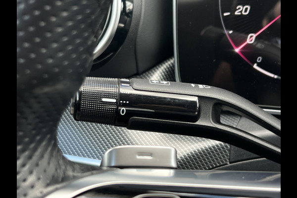 Mercedes-Benz C-Klasse 180 AMG Line | Navi | Sfeerverlichting | Camera | 18 inch