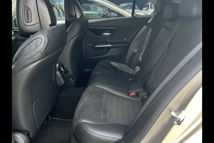 Mercedes-Benz C-Klasse 180 AMG Line | Navi | Sfeerverlichting | Camera | 18 inch