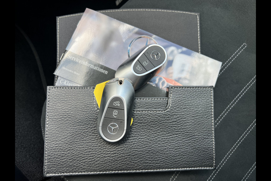 Mercedes-Benz C-Klasse 180 AMG Line | Navi | Sfeerverlichting | Camera | 18 inch