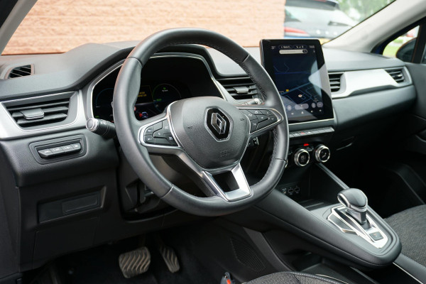Renault Captur 1.6 E-Tech Plug-in Hybrid 160 Intens *DEALER ONDERHOUDEN* + CAMERA / APPLE CARPLAY