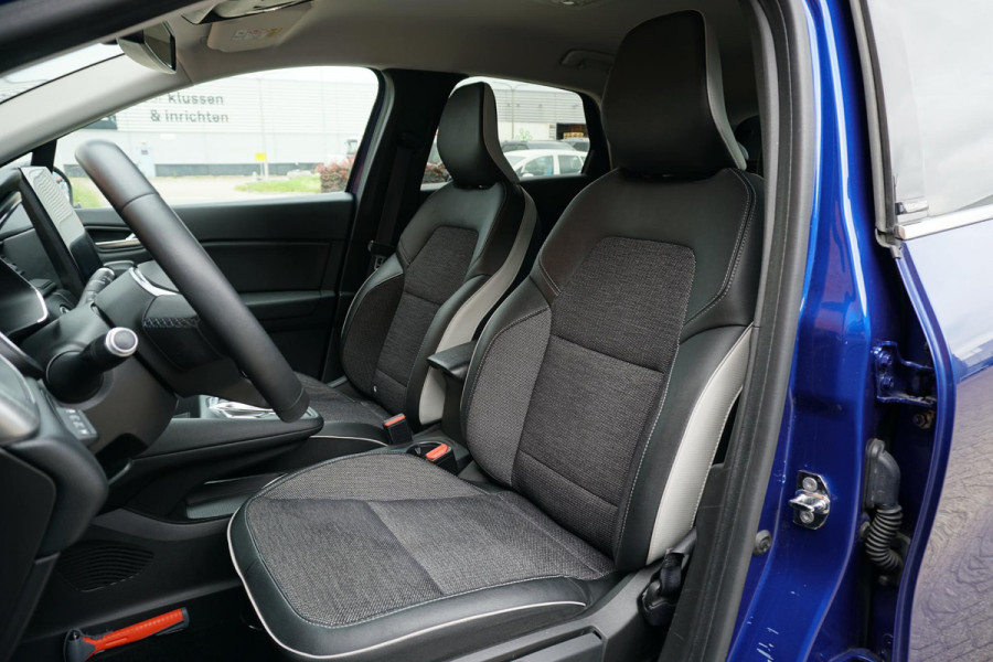 Renault Captur 1.6 E-Tech Plug-in Hybrid 160 Intens *DEALER ONDERHOUDEN* + CAMERA / APPLE CARPLAY