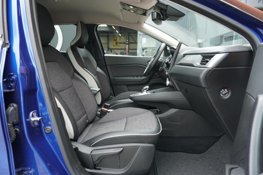 Renault Captur 1.6 E-Tech Plug-in Hybrid 160 Intens *DEALER ONDERHOUDEN* + CAMERA / APPLE CARPLAY
