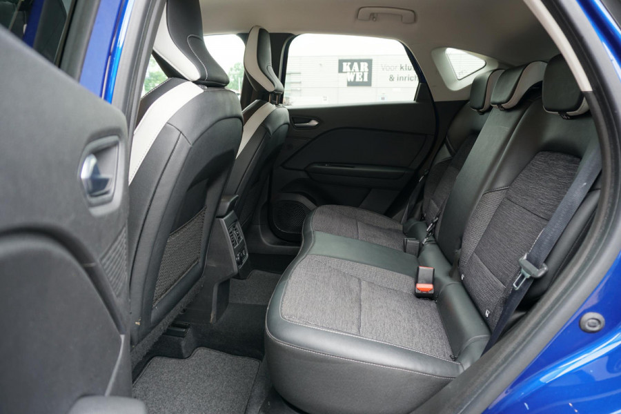 Renault Captur 1.6 E-Tech Plug-in Hybrid 160 Intens *DEALER ONDERHOUDEN* + CAMERA / APPLE CARPLAY