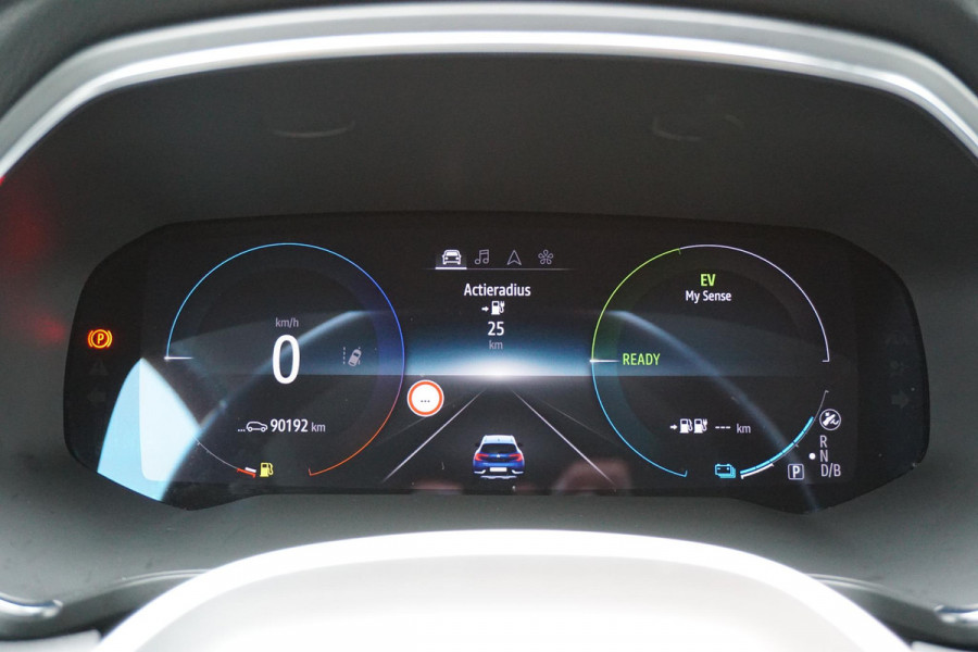 Renault Captur 1.6 E-Tech Plug-in Hybrid 160 Intens *DEALER ONDERHOUDEN* + CAMERA / APPLE CARPLAY